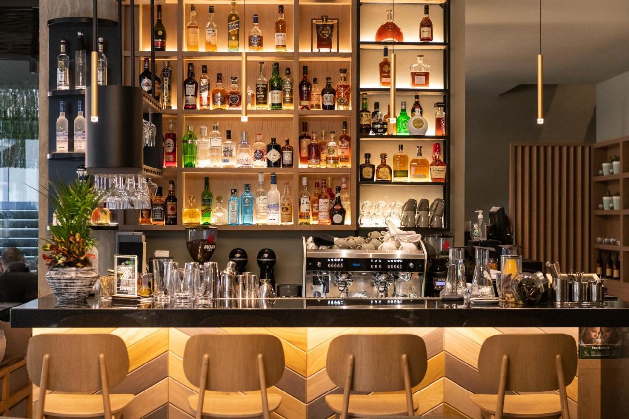 S Hotel Boutique เทสซาโลนิกิ ภายนอก รูปภาพ The bar at the restaurant